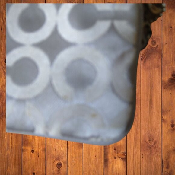 Coach Kristin OP ART Fog Light Gray Sateen Wristlet Signature Classic Charm - Picture 5 of 6